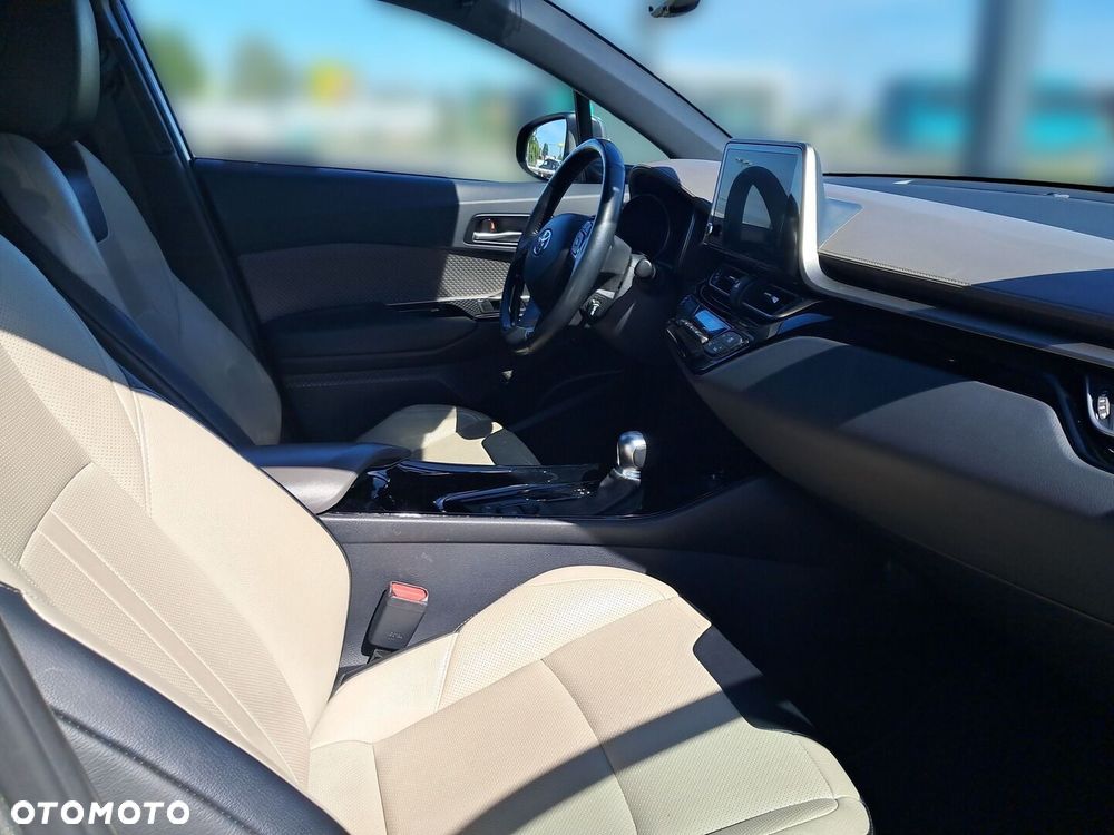 Toyota C-HR 2.0 Hybrid Executive - 10