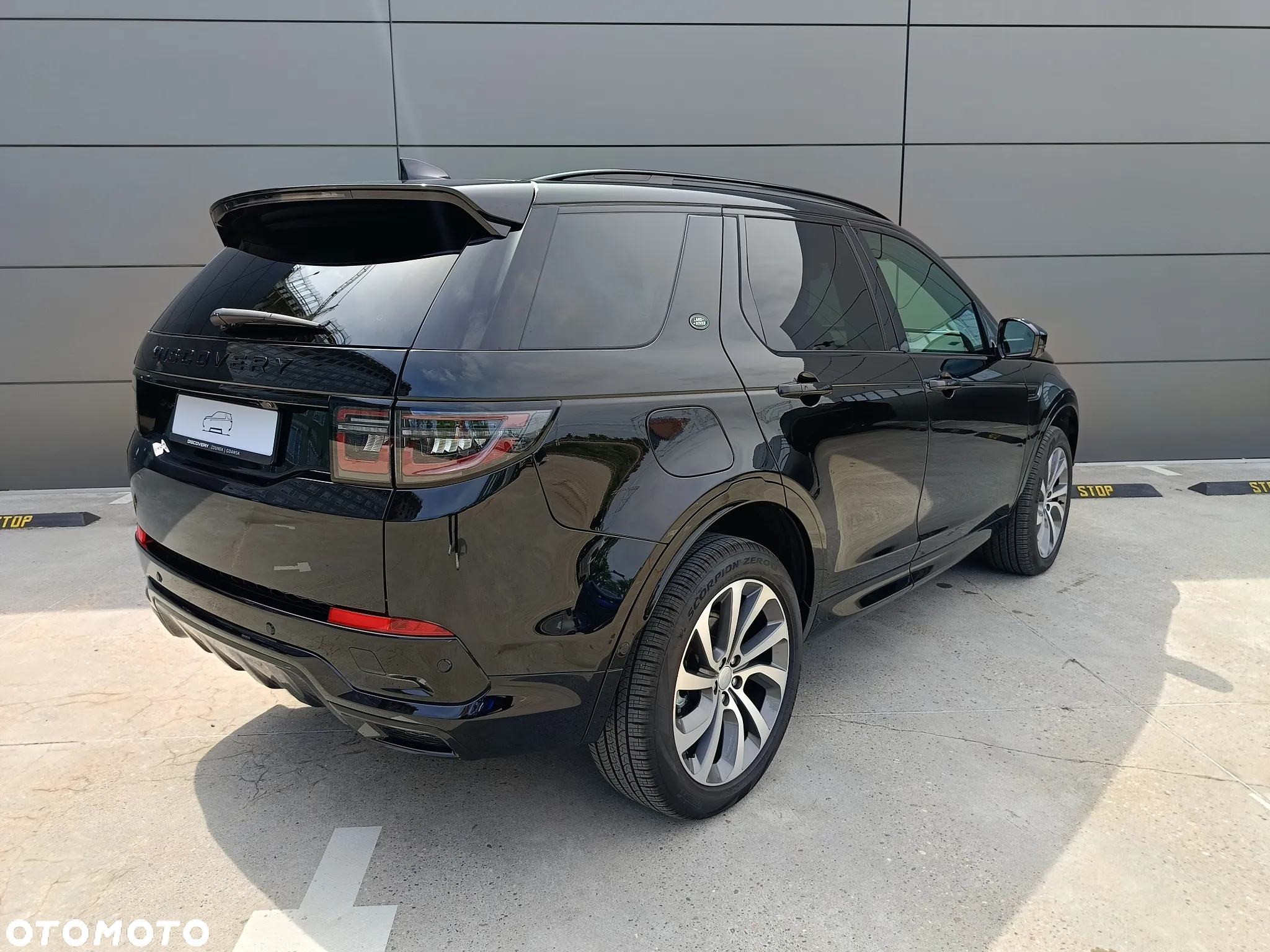 Land Rover Discovery Sport 2.0 D180 R-Dynamic SE - 5