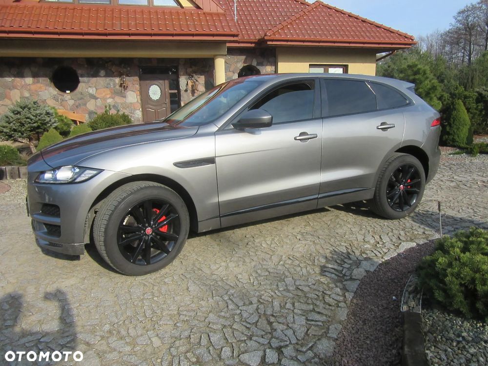 Jaguar F-Pace 30t AWD Prestige - 13