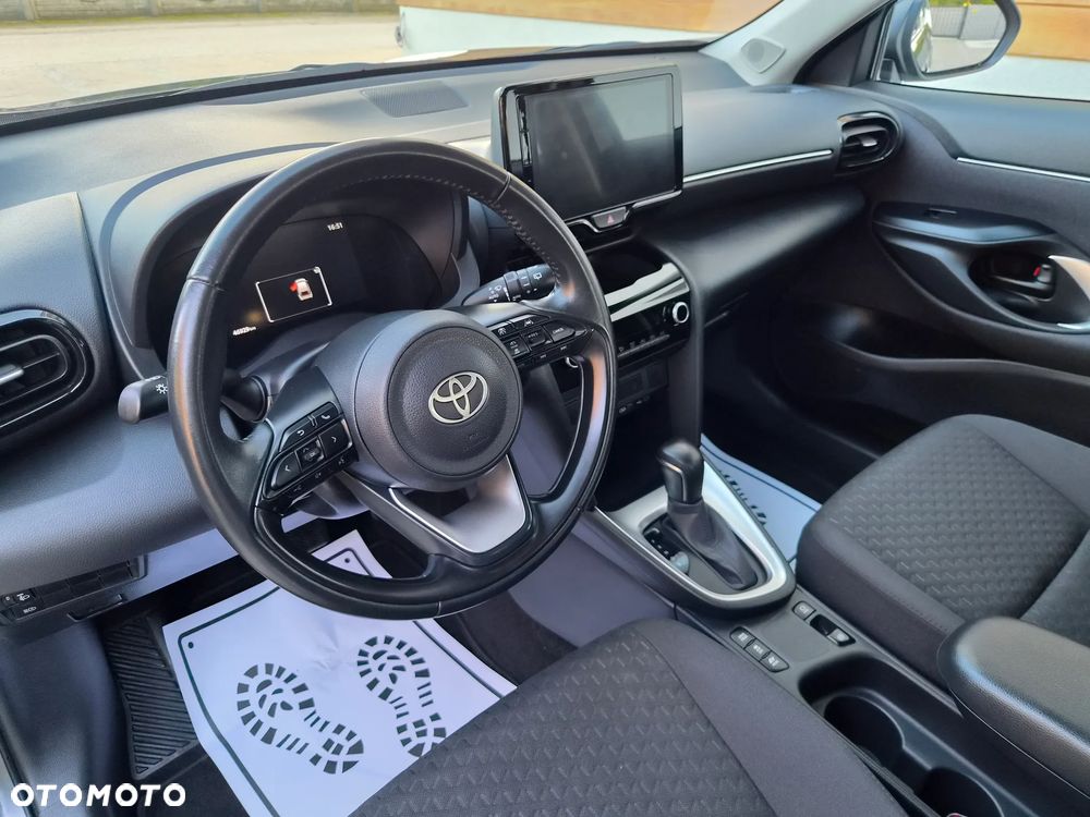 Toyota Yaris - 11