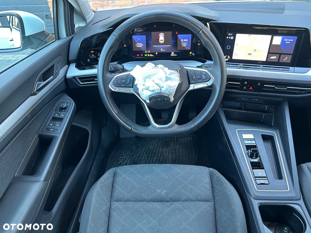 Volkswagen Golf - 26
