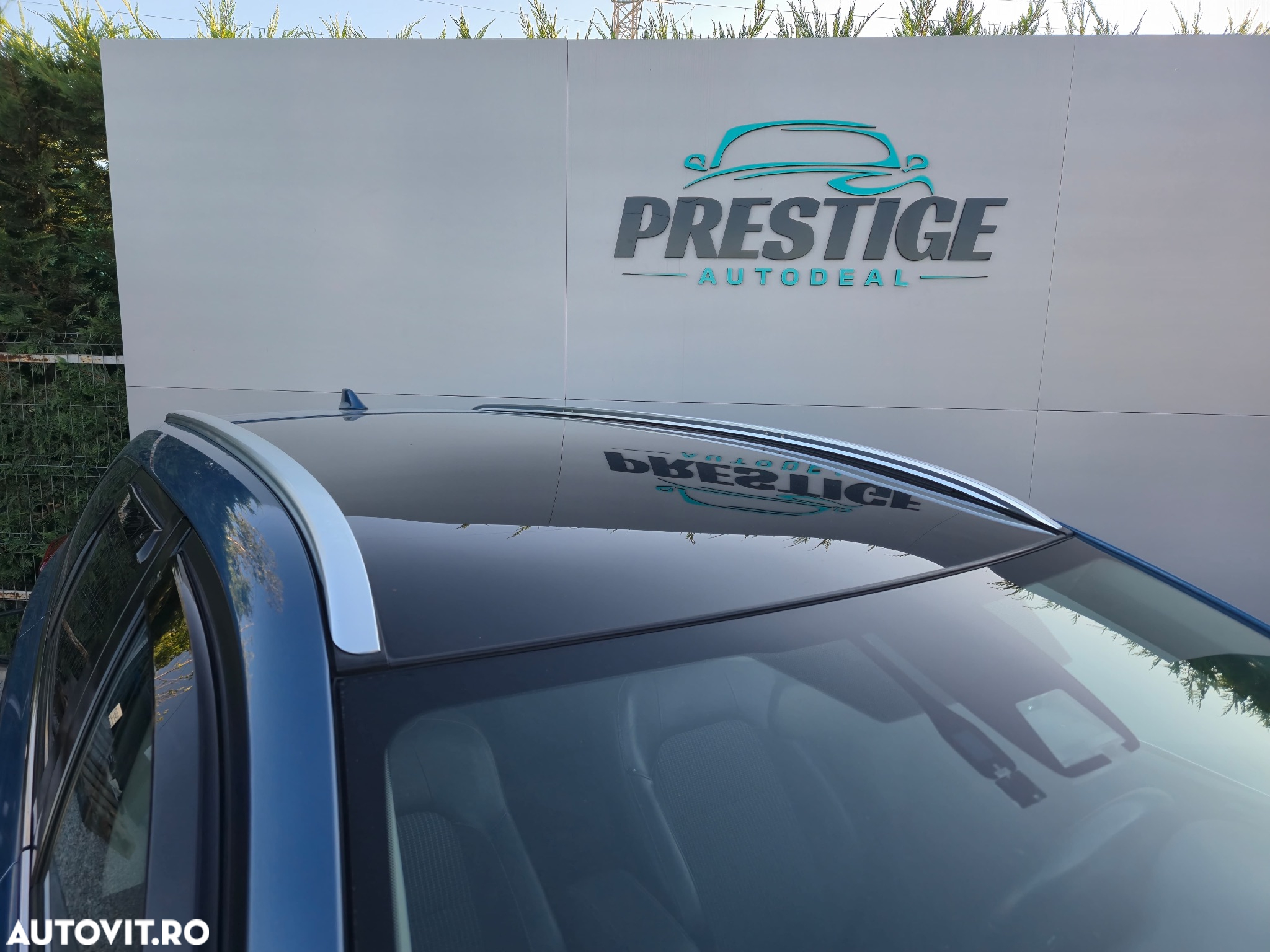 Toyota Auris 1.8 L VVT-i Hybrid Sol + - 36