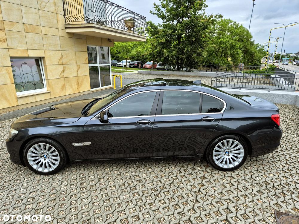 BMW Seria 7 730d - 17