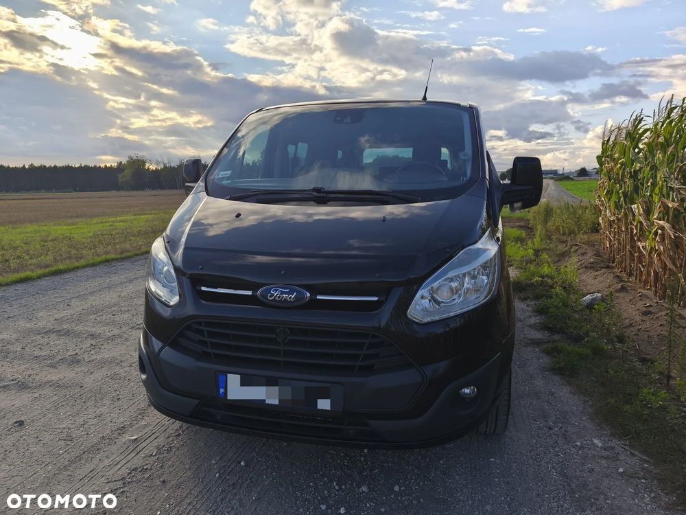 Ford Tourneo Custom - 3