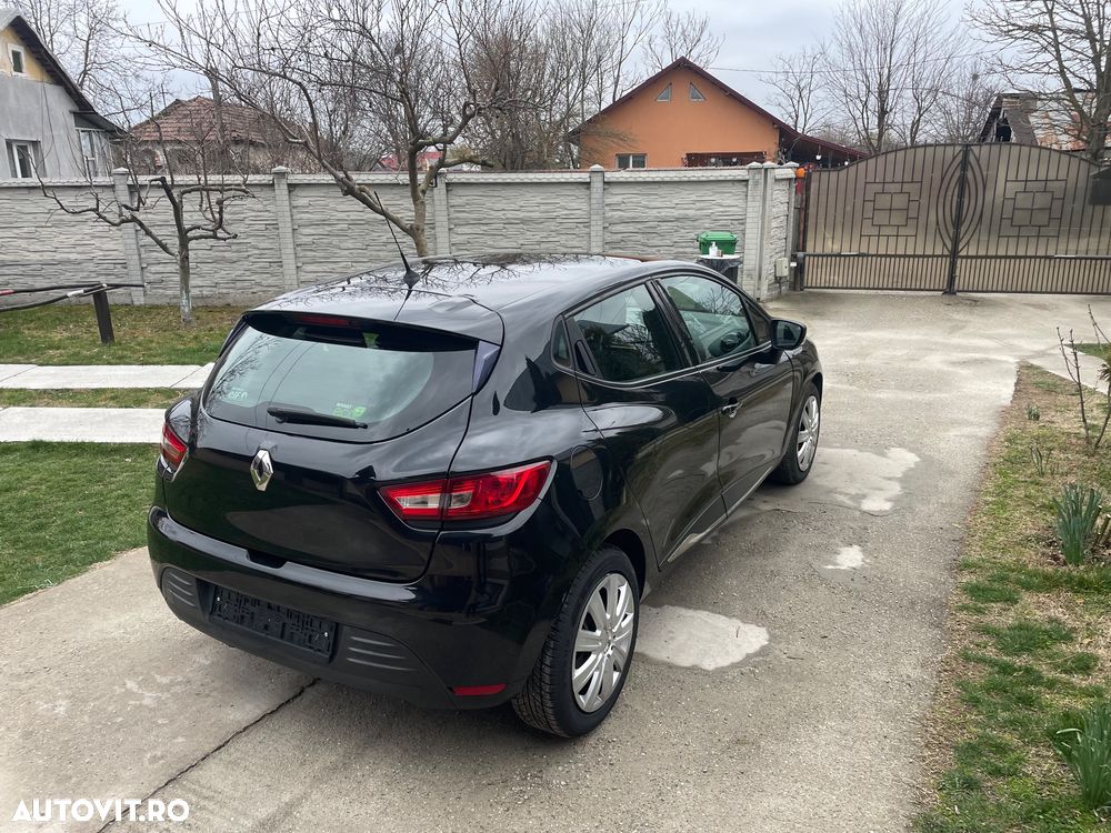 Renault Clio - 6