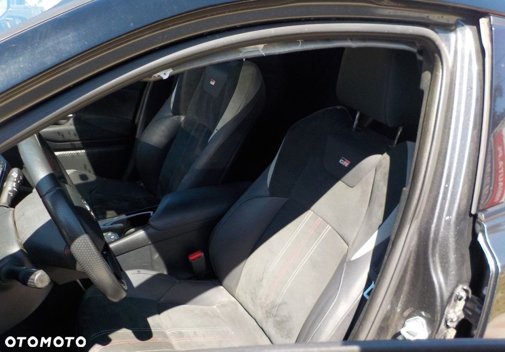 Toyota C-HR - 27