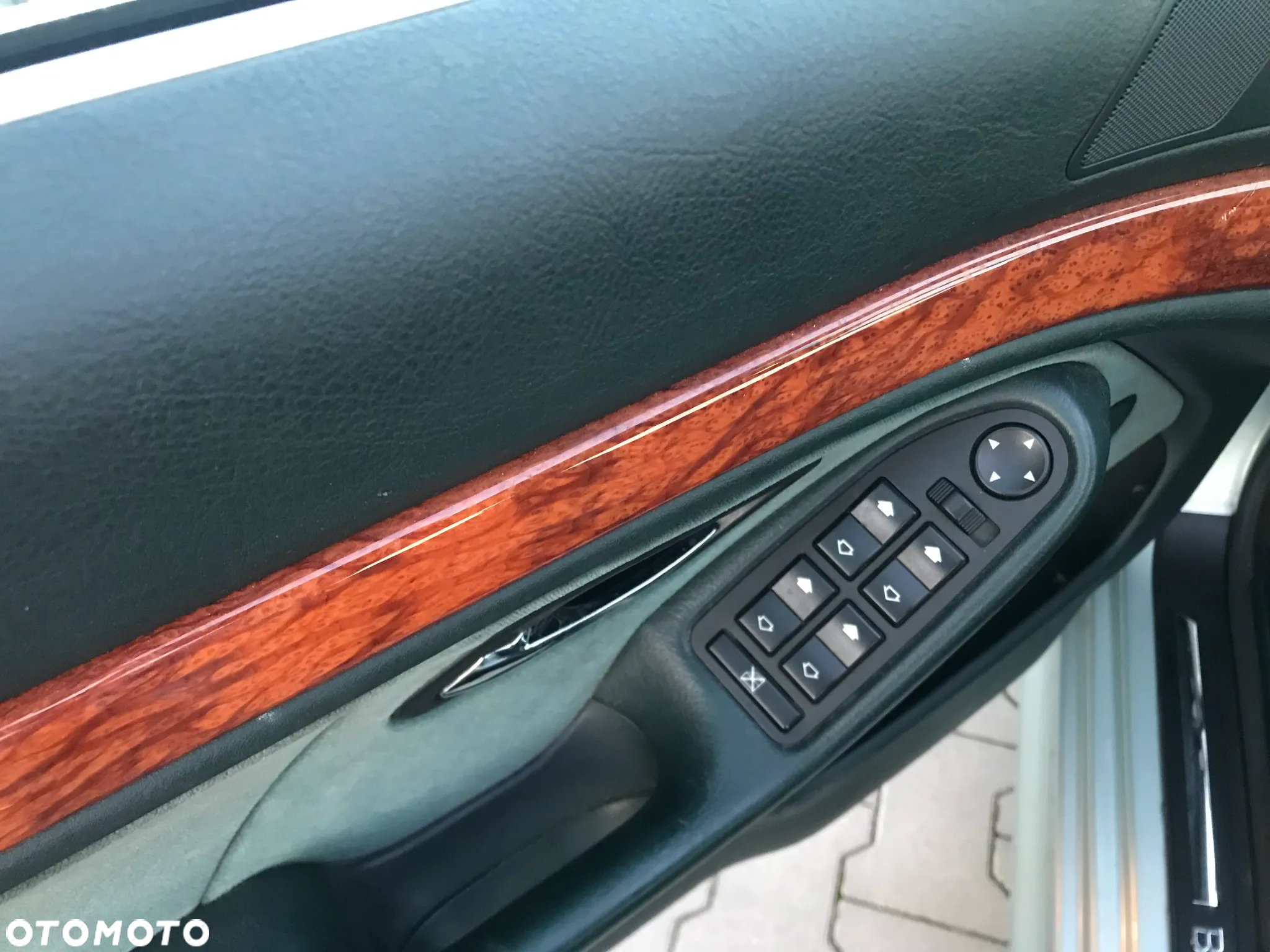 BMW Seria 5 520i - 11