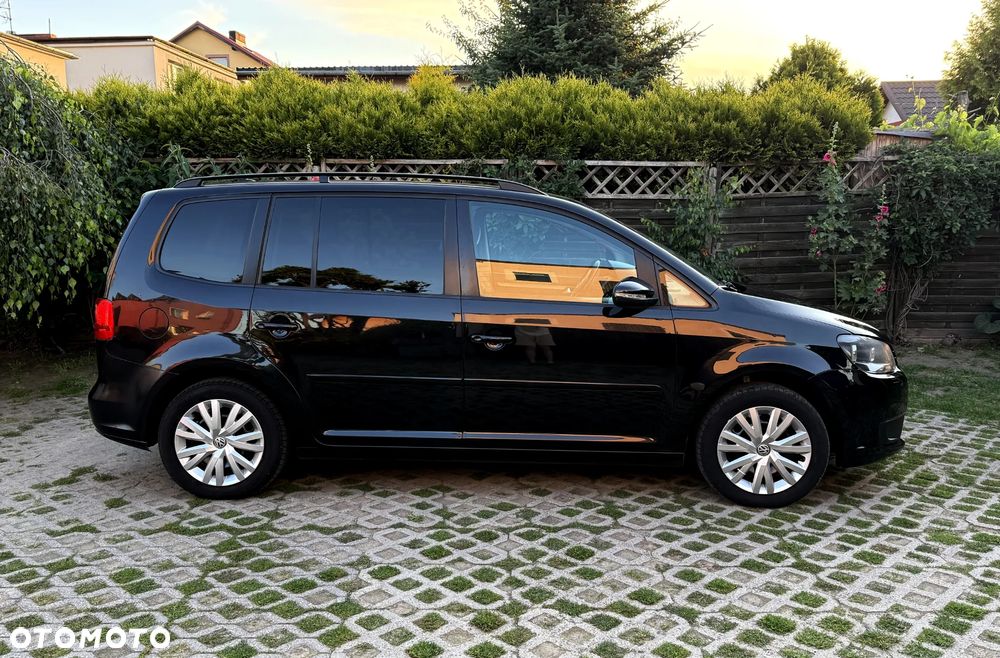 Volkswagen Touran 1.6 TDI DPF Highline - 4
