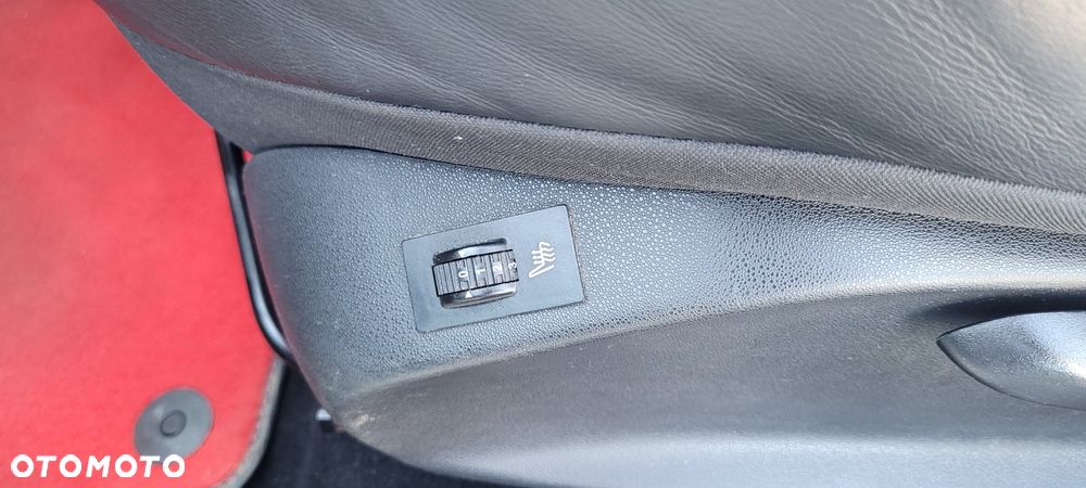 Peugeot 208 1.6 THP GTi - 17