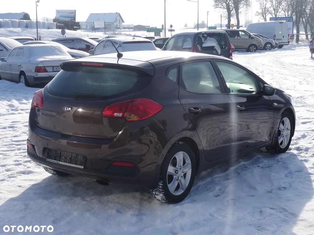 Kia Ceed 1.4 CVVT Attract - 8