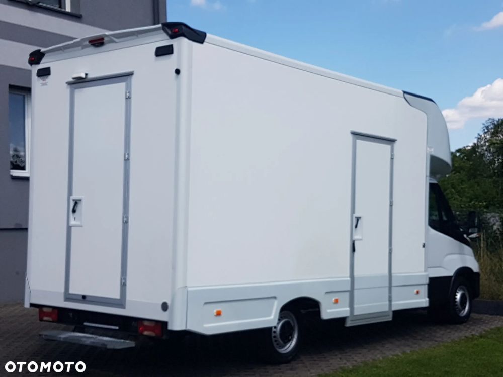 Iveco DAILY KONTENER NISKOPODŁOGOWY 4,43x2,23x2,42 SKLEP FOODTRUCK BAR KLIMA KONIOWÓZ KAMPER - 4