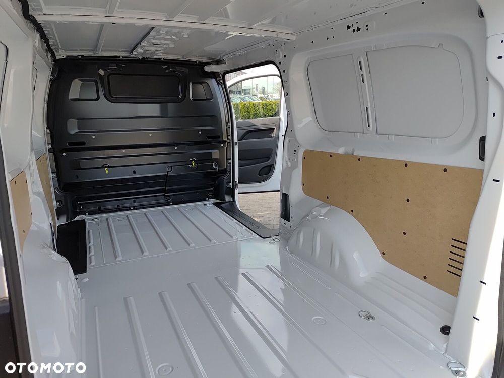 Opel Vivaro Vivaro Furgon XL Diesel 2.2 150 KM Manual - 15