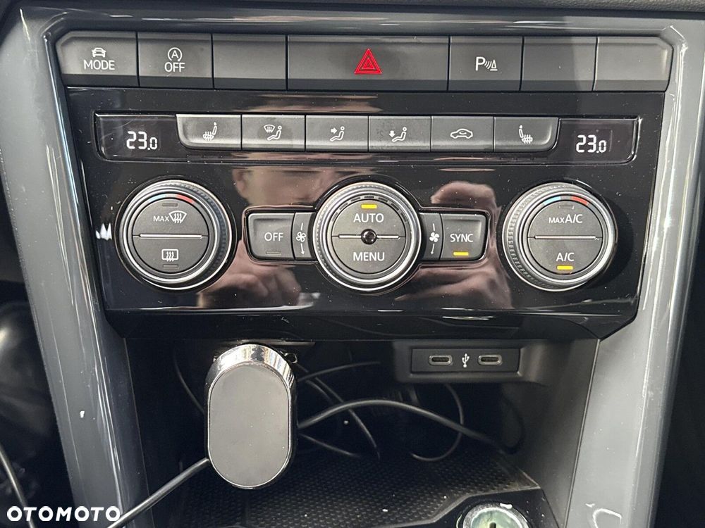 Volkswagen T-Roc 1.5 TSI ACT Premium DSG - 22