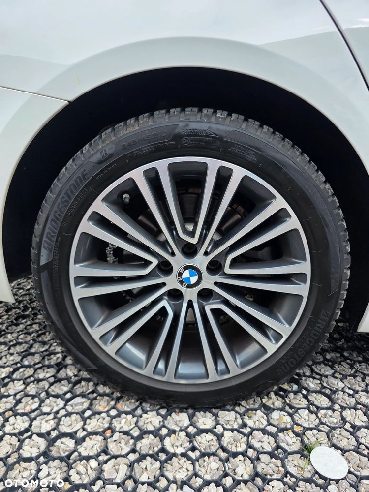 BMW Seria 5 530i xDrive Sport Line - 40