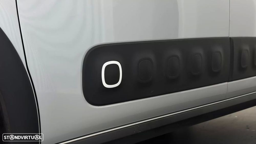 Citroën C3 1.2 PureTech Shine - 16