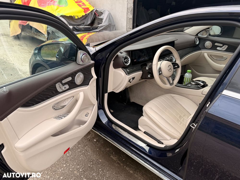 Mercedes-Benz E - 14