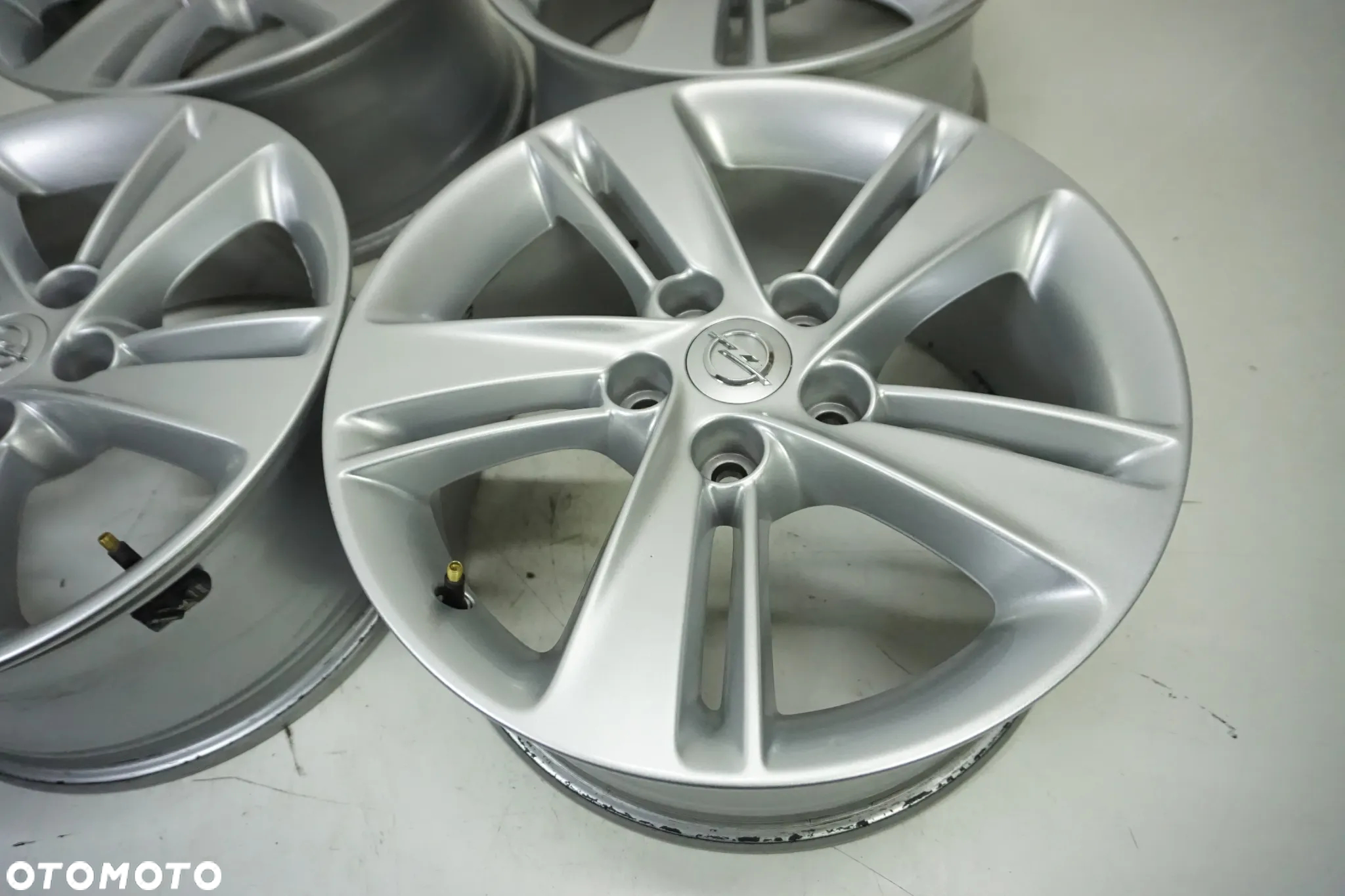 FELGI ALUMINIOWE 17 OPEL ASTRA J INSIGNIA B ZAFIRA ANTARA CHEVROLET ORLANDO CRUZE CAPTIVA VOLT  5X115 CZUJNIKI - 8