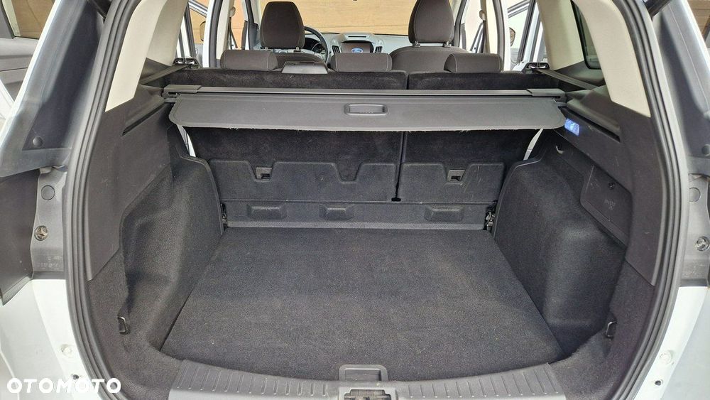 Ford Kuga - 10