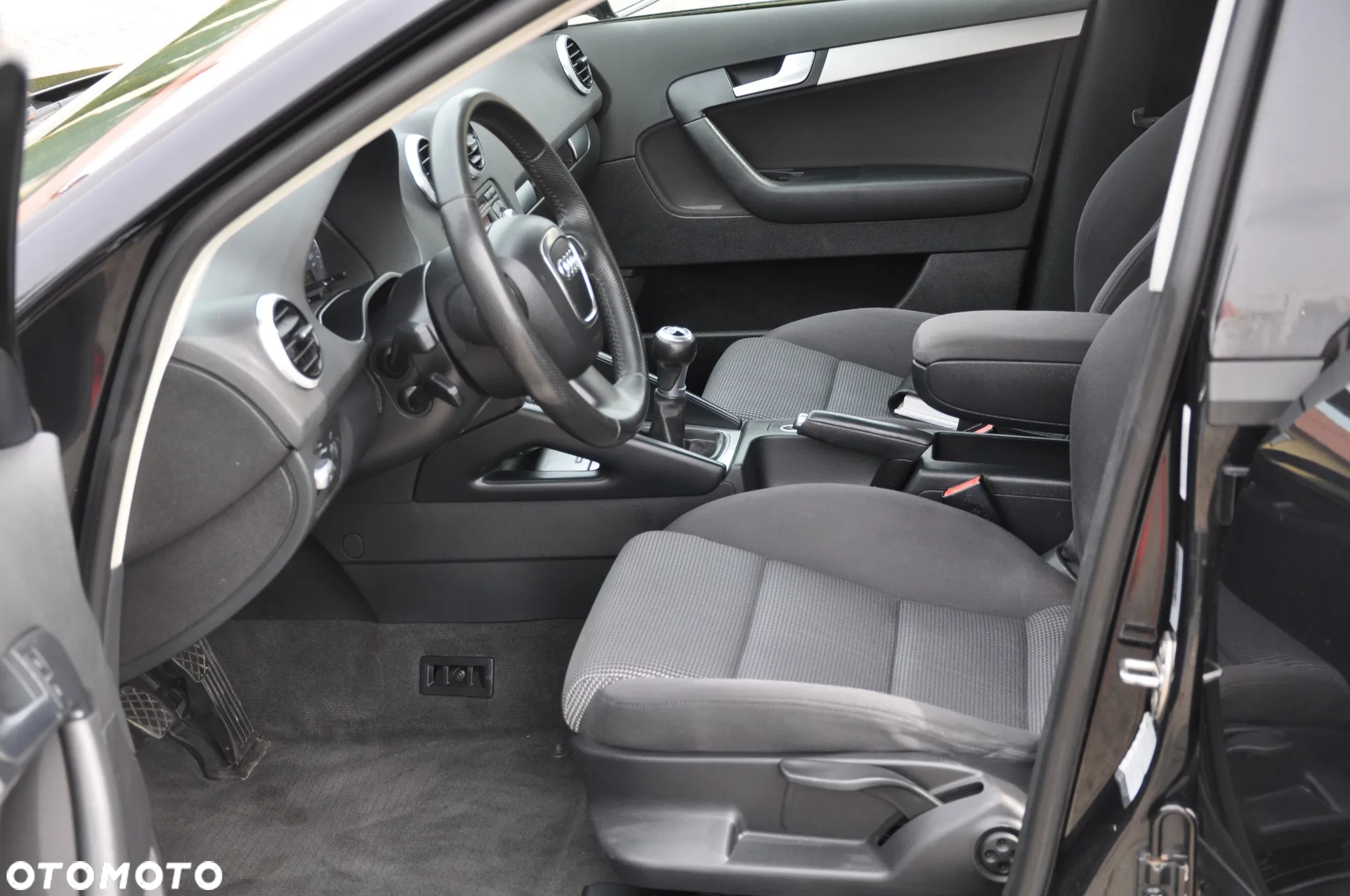 Audi A3 2.0 TDI Sportback DPF Attraction - 25