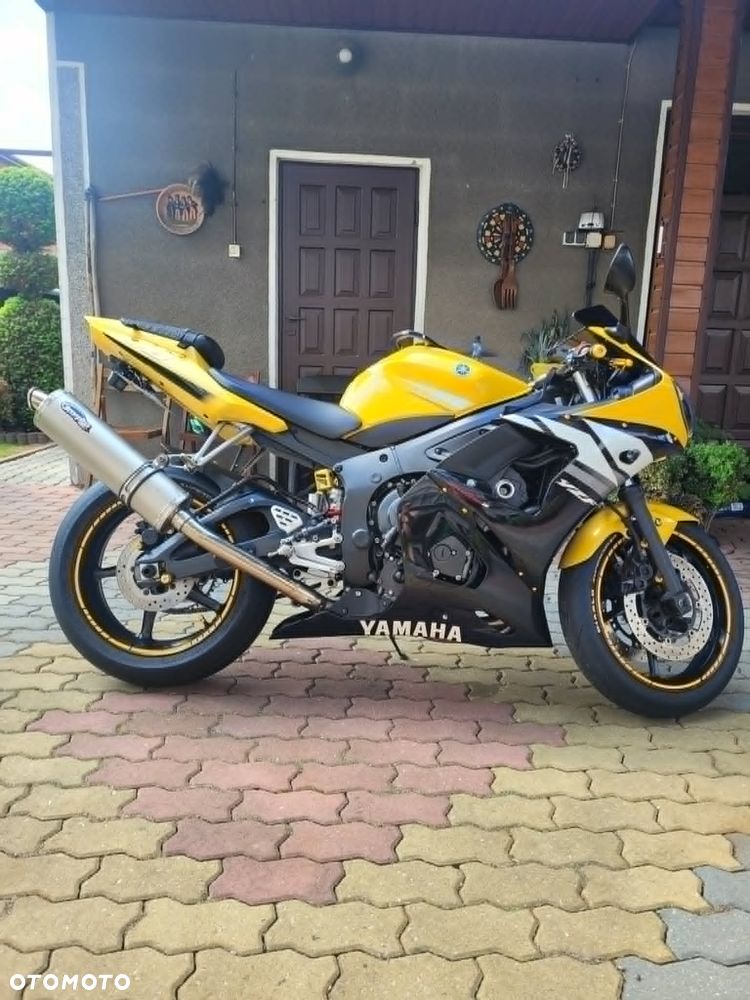 Yamaha R6 - 2