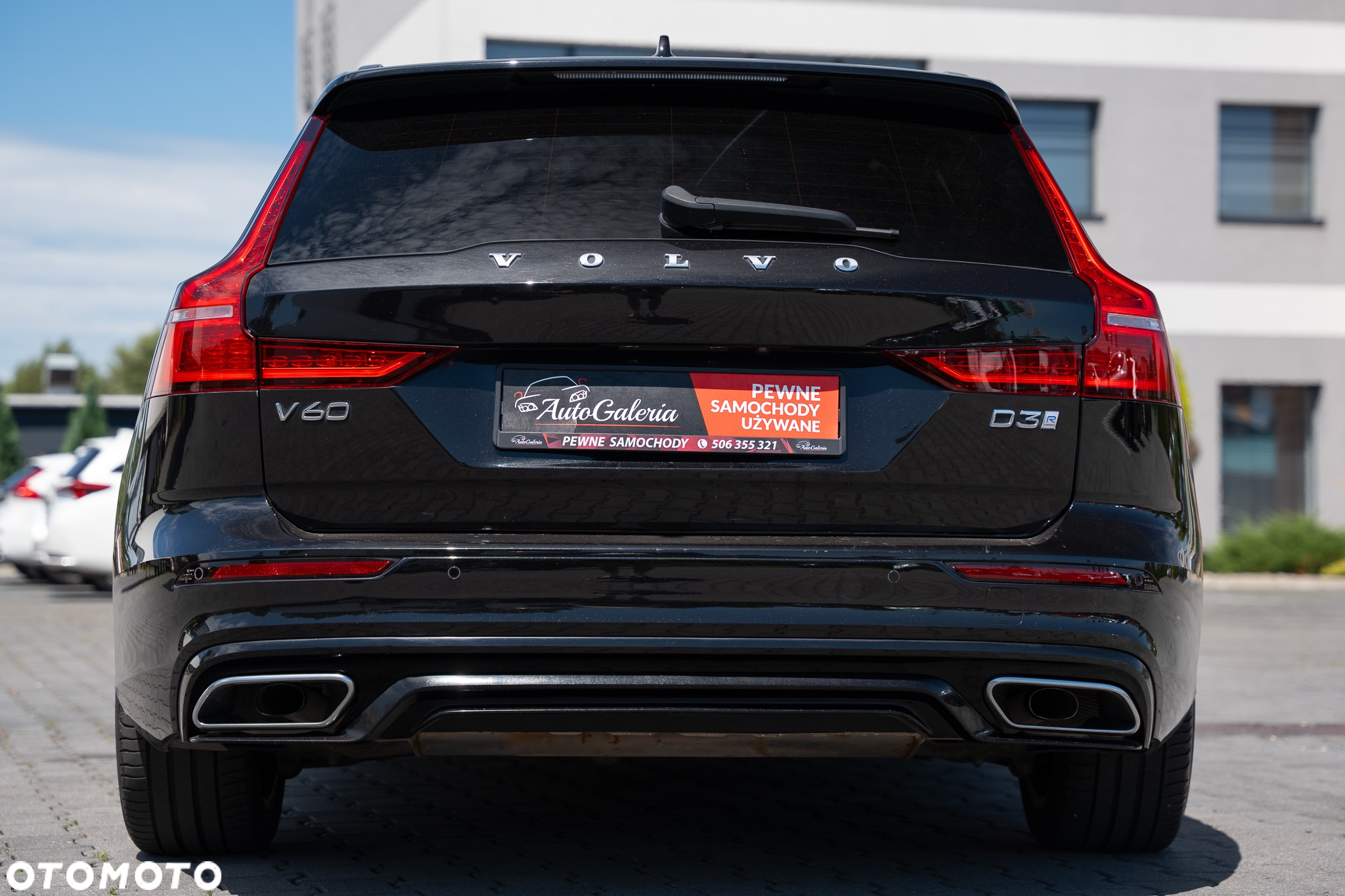 Volvo V60 D3 Geartronic R-Design - 16