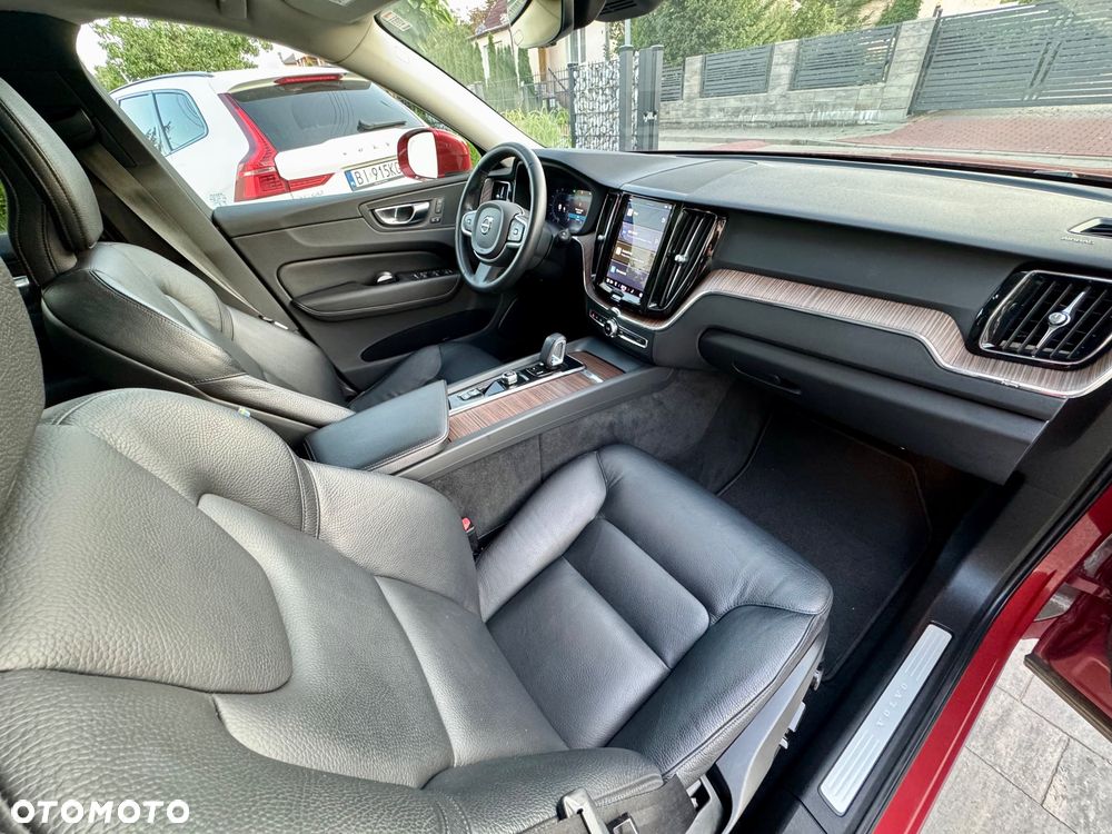 Volvo XC 60 B5 B Geartronic Momentum Pro - 18