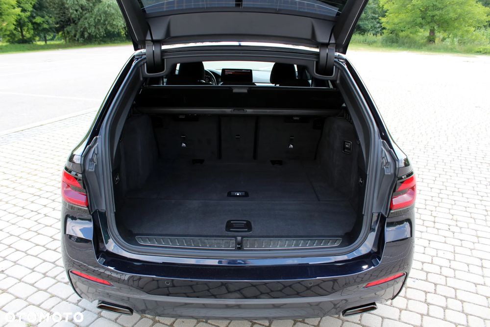 BMW Seria 5 520d xDrive M Sport sport - 21