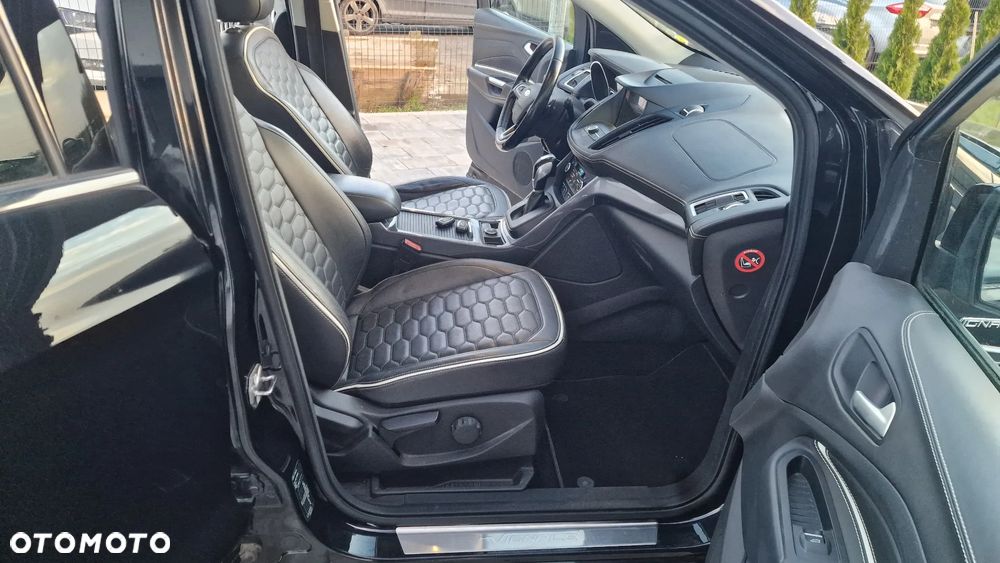 Ford Kuga 2.0 TDCi 4x4 Vignale - 29