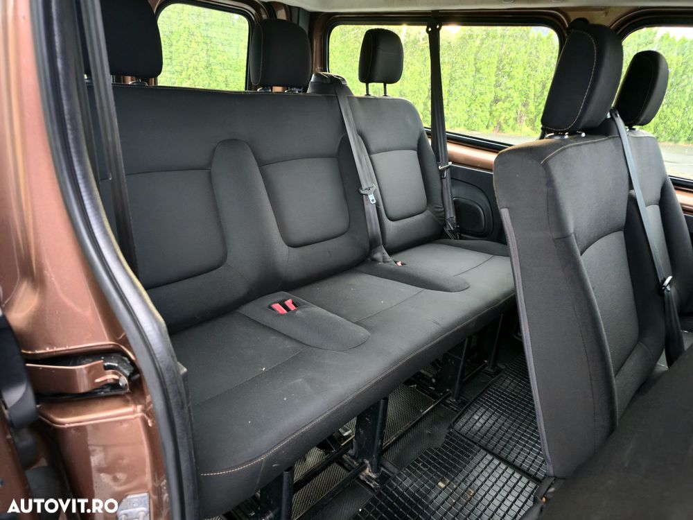 Renault Trafic Grand Passenger Expression - 8
