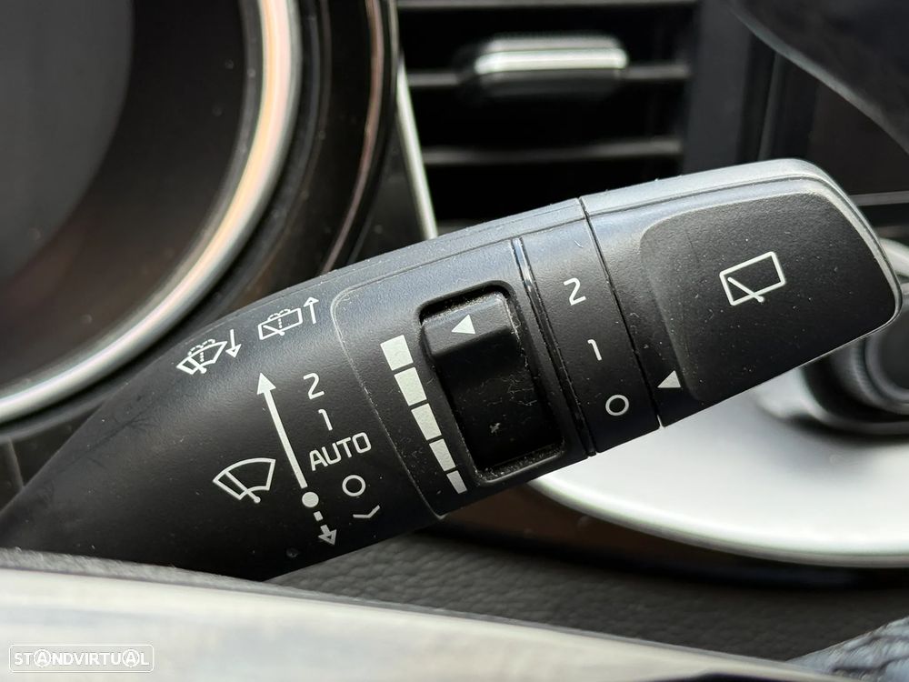 Kia Ceed SW 1.6 CRDi MHEV Drive+SRF - 25