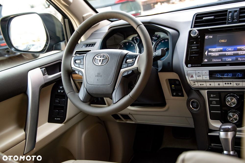 Toyota Land Cruiser LC 2.8 D-4D Invincible - 9