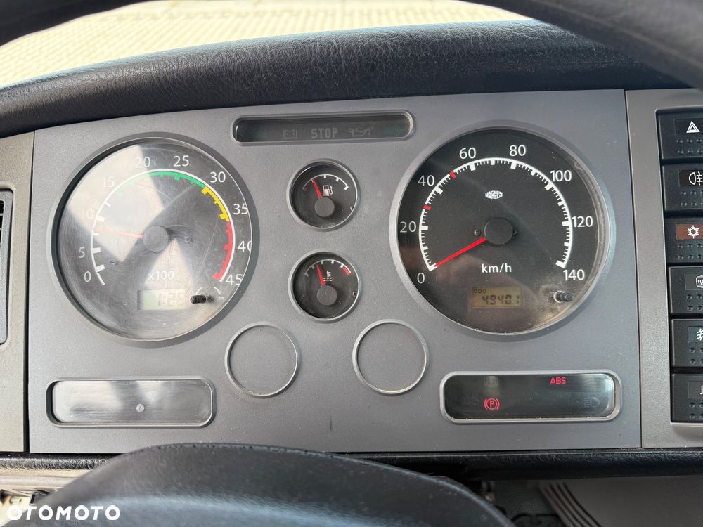Nissan ATLEON 56.13 / HAKOWIEC / DMC 5600KG / TACHO TARCZKI / 49.000 KM ! ! ! / Z FRANCJI /  STAN BDB / / / - 30