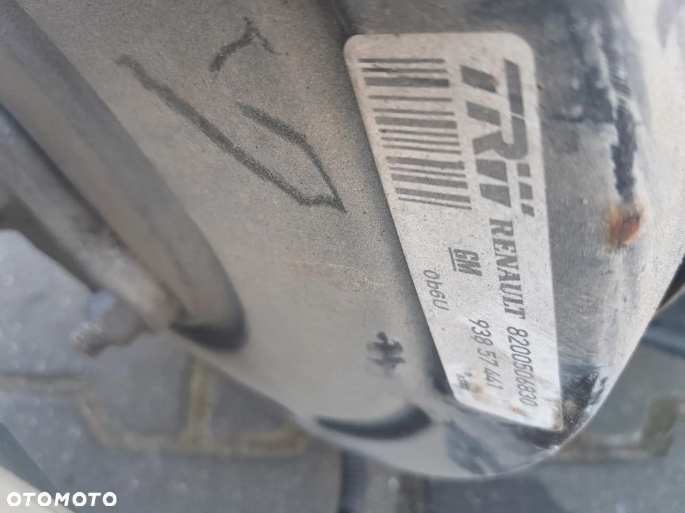 Serwo hamulcowe Renault Trafic II 2.5 DCI 8200506830 - 2