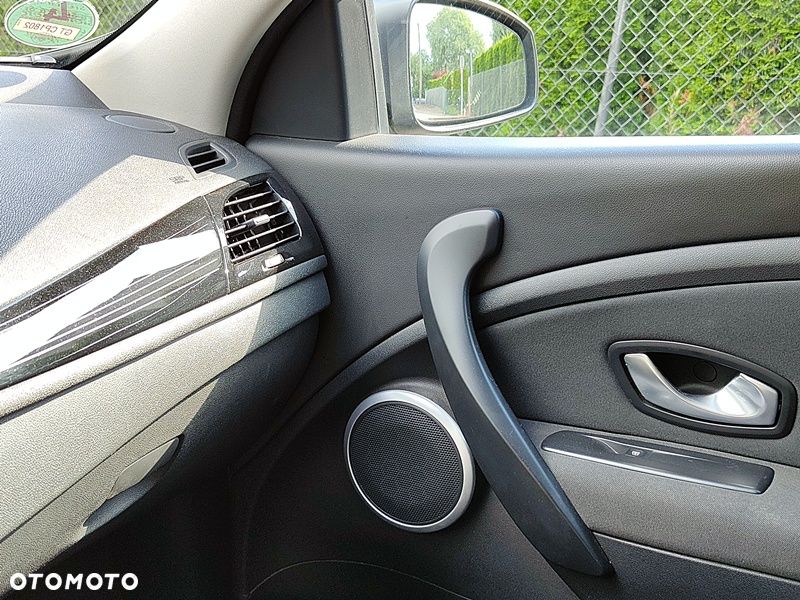 Renault Megane 1.6 16V Luxe Dynamique - 16