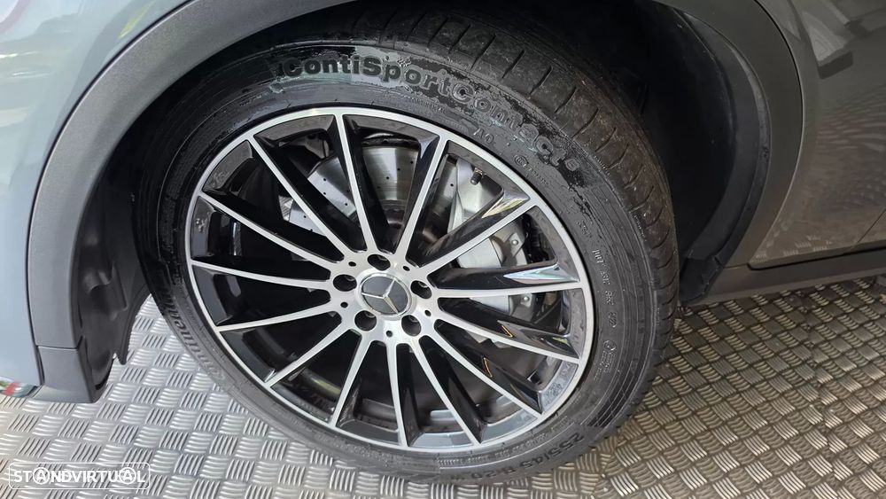 Mercedes-Benz GLC 220 d 4Matic 9G-TRONIC AMG Line - 32