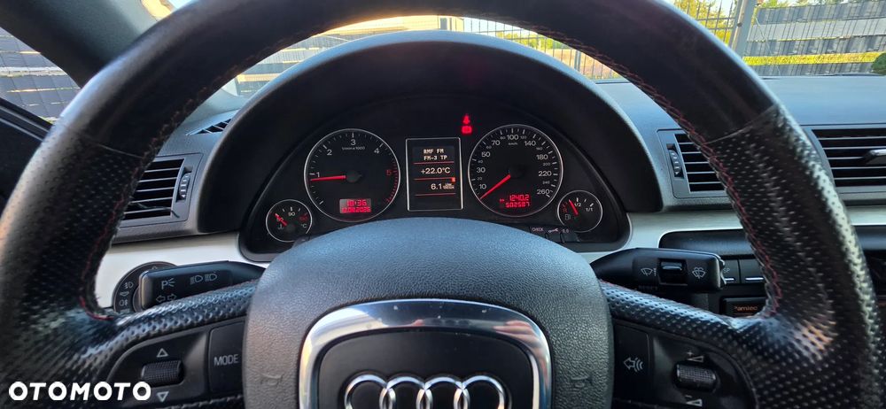 Audi A4 Limousine - 12