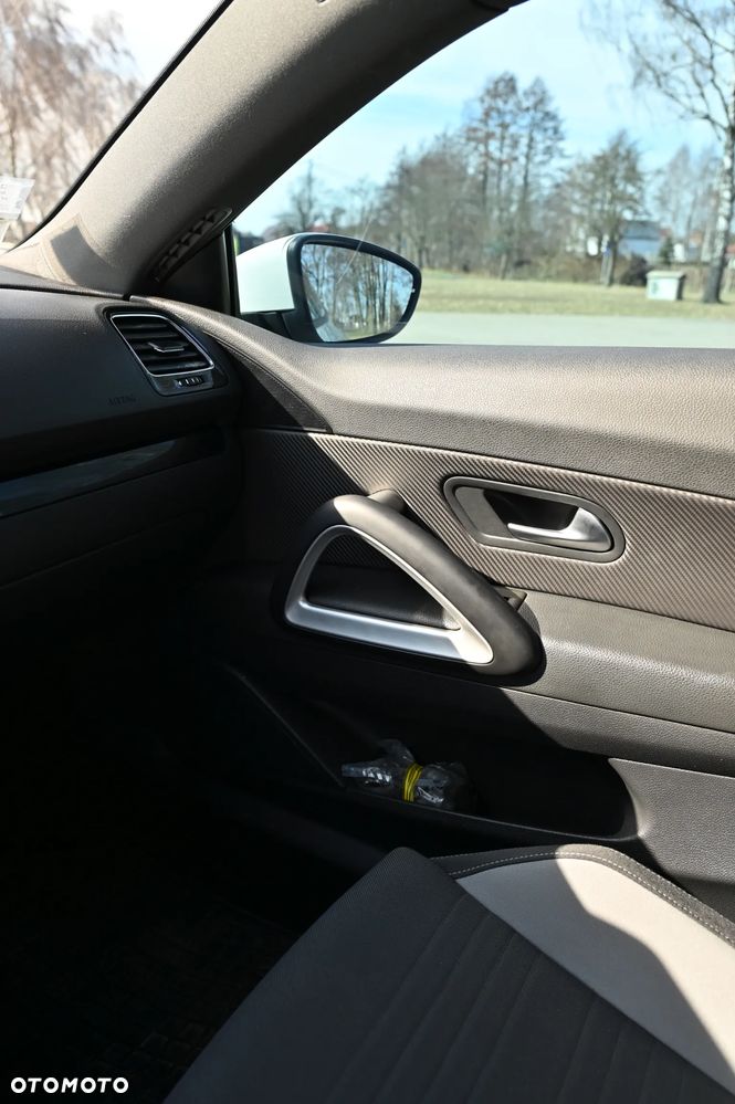 Volkswagen Scirocco - 12