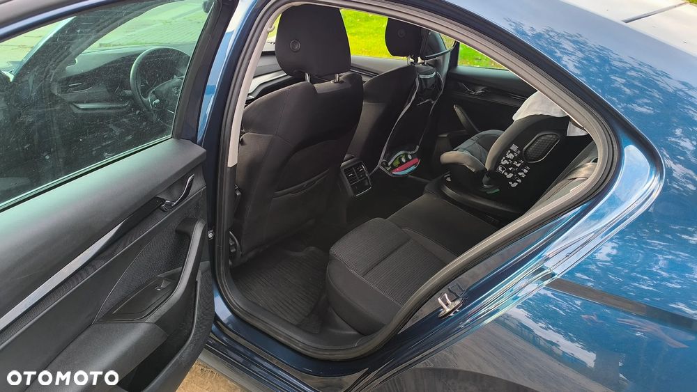 Skoda Octavia 1.5 TSI ACT Ambition - 11