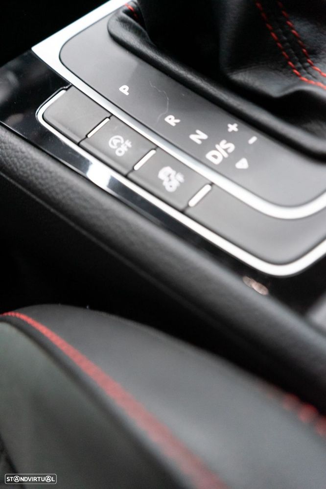 VW Golf GTI (BlueMotion ) DSG - 35