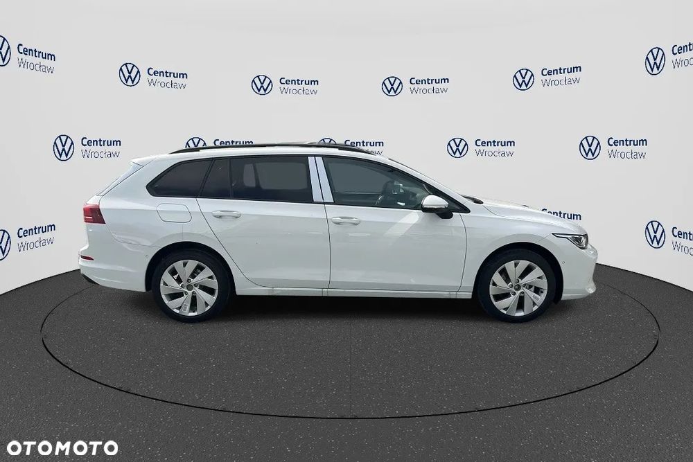 Volkswagen Golf VIII 1.5 eTSI EVO Life DSG - 4
