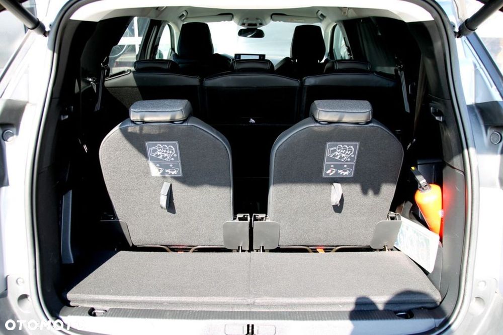 Peugeot 5008 1.5 BlueHDi Allure Pack S&S EAT8 - 32
