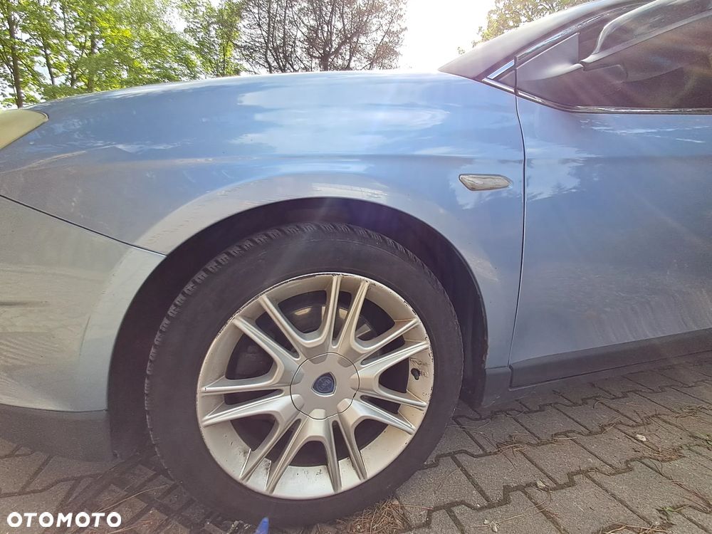 Lancia Delta 2.0 MJ Platino - 8