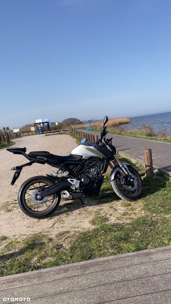 Honda CB - 1