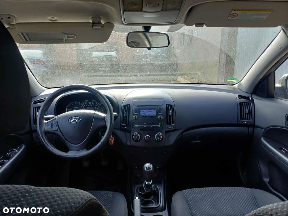 Hyundai i30 1.4 Classic + - 11