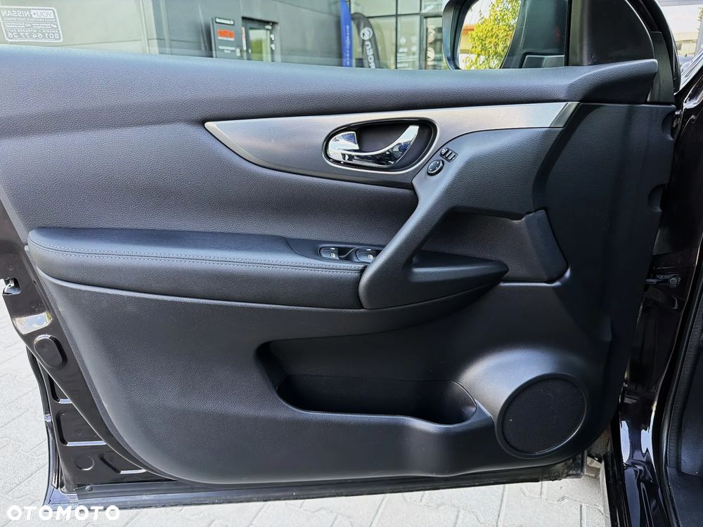Nissan Qashqai 1.5 dCi N-Connecta - 12