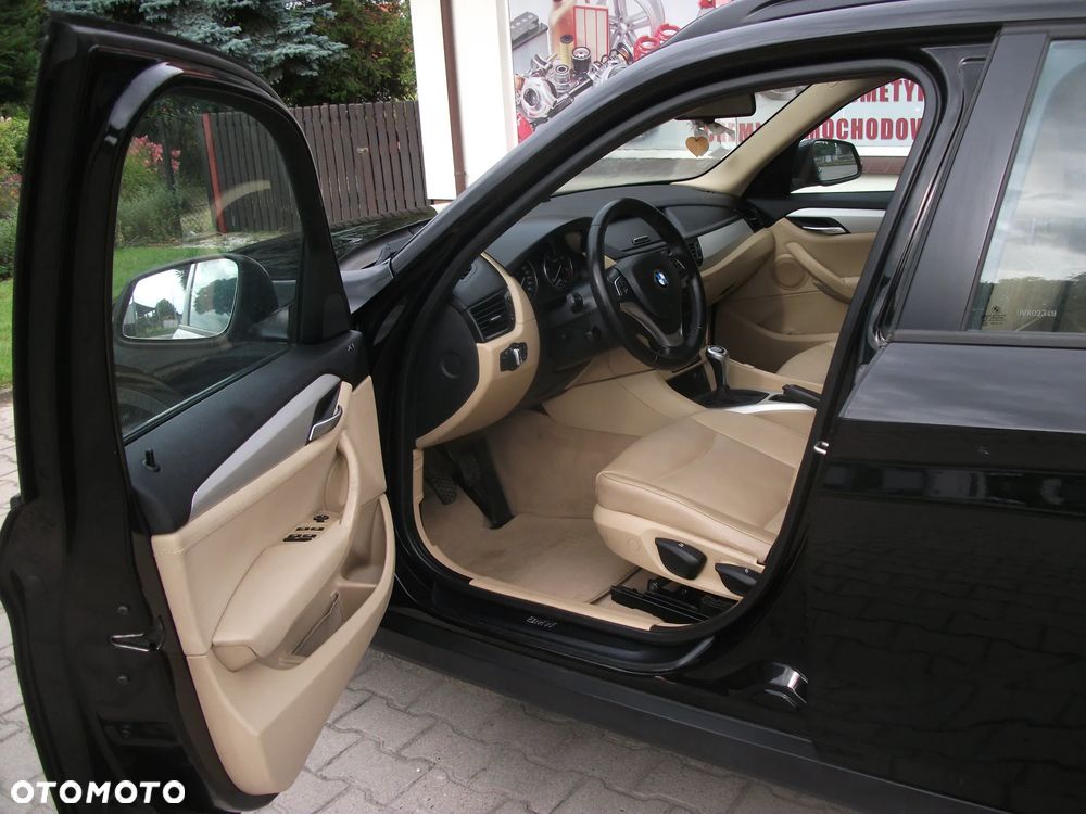 BMW X1 sDrive18d - 11
