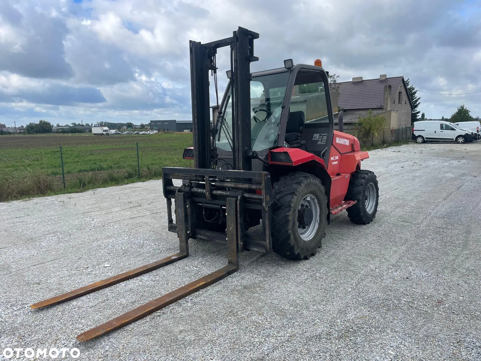 Manitou MC30 Turbo - 8