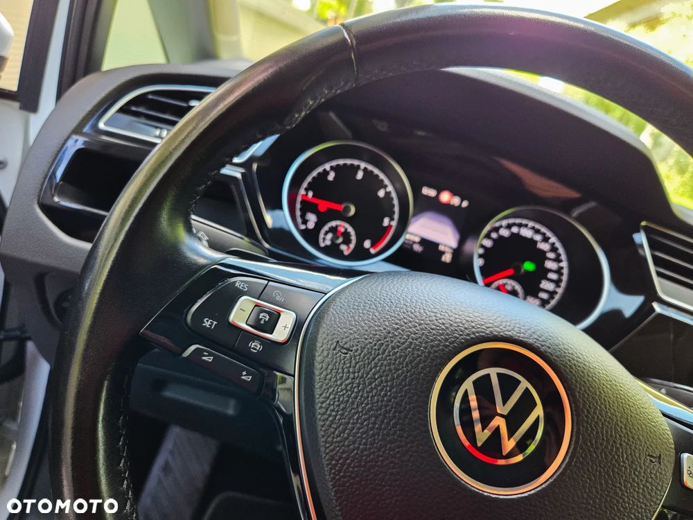 Volkswagen Touran 2.0 TDI BMT Highline DSG - 19