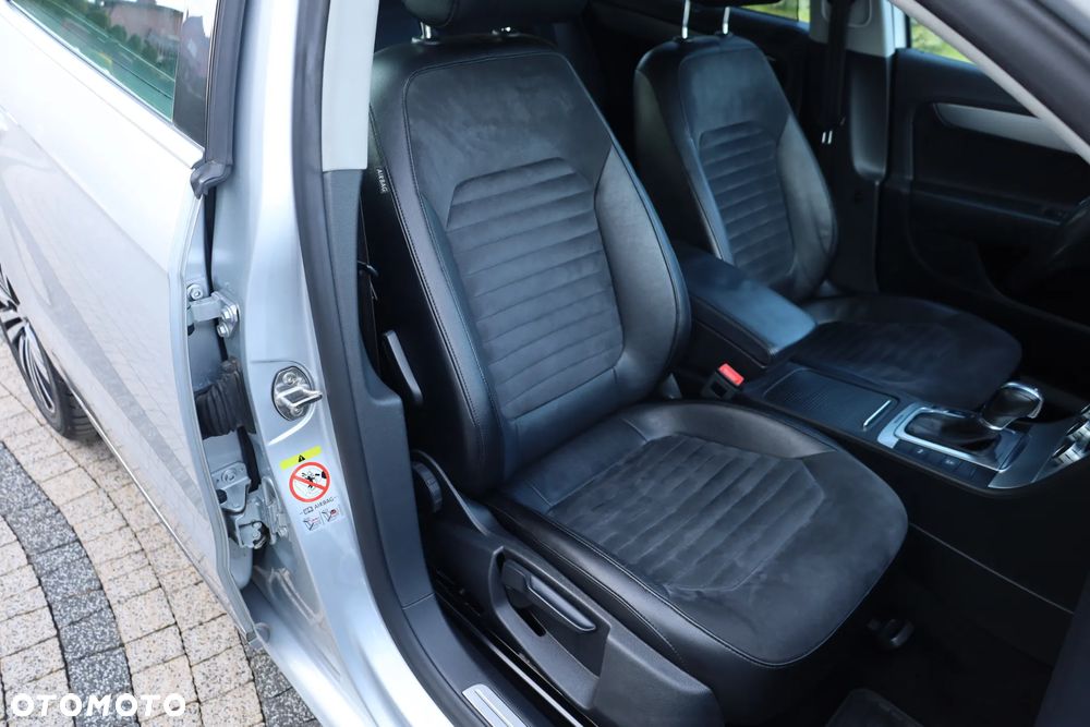 Volkswagen Passat 2.0 TDI 4Mot Highline DSG - 14