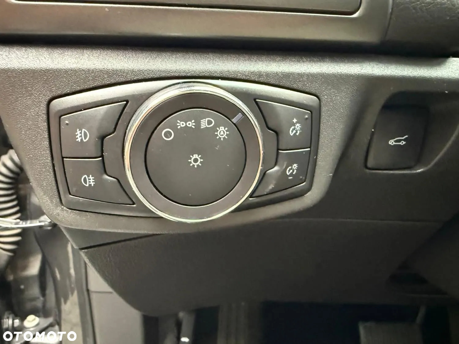Ford Mondeo 2.0 TDCi Titanium PowerShift - 8